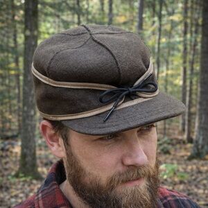 Men's Classic Brown Cap with Tan Accents